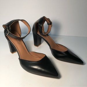 Black High Heel Shoes